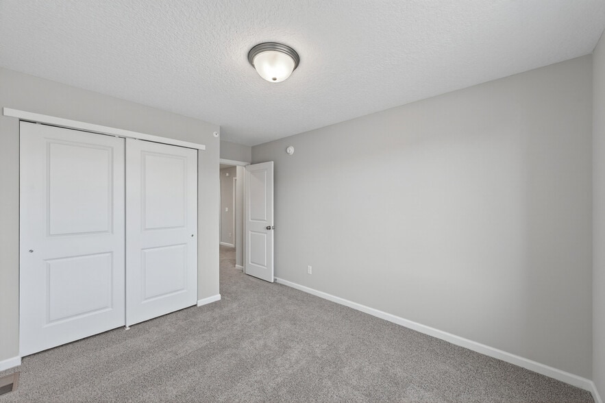 Building Photo - 14876 Willemite Way NW