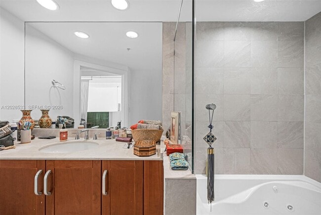 Building Photo - 7728 Collins Ave