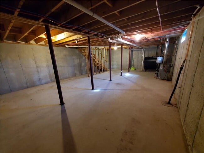 Building Photo - 35 Mapleville Main