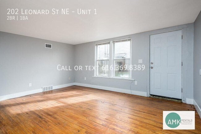 Building Photo - 202 Leonard St NE