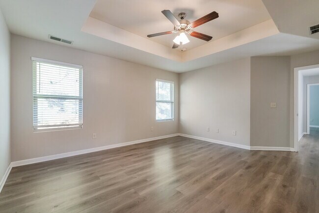 Building Photo - 261 Chandler Bluff Ct SE