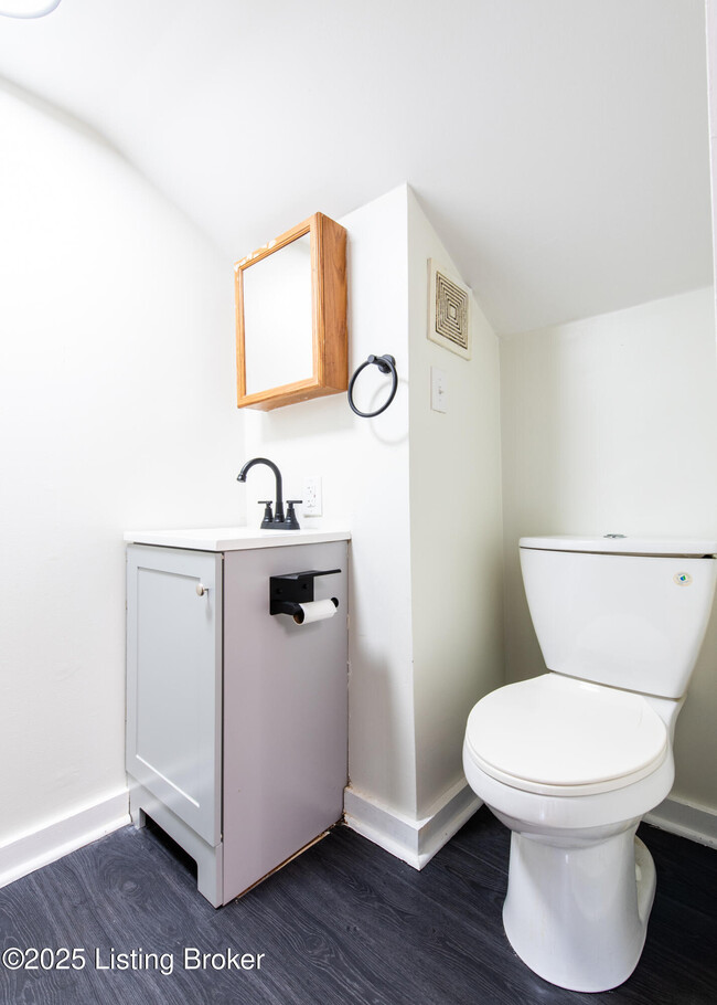 Building Photo - 1671 Trigg St