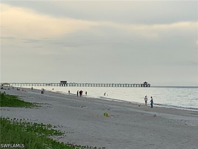 Building Photo - 3200 Gulf Shore Blvd N