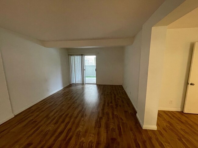 Building Photo - Port Hueneme | Anacapa View Apartment | 1 ...