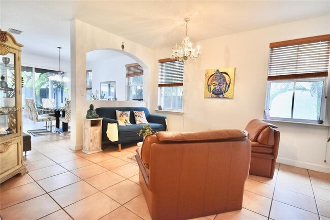 Building Photo - 11020 NW 48th Terrace