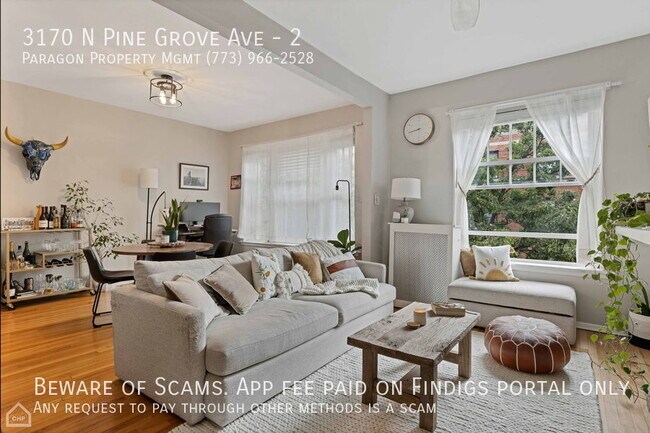 Building Photo - 3170 N Pine Grove Ave
