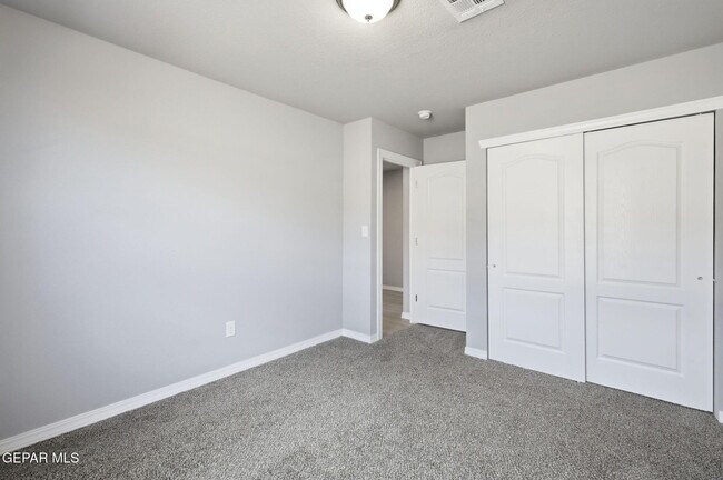 Building Photo - 14561 Desert Poppy Ct