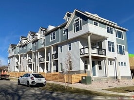 Building Photo - 2848 Kendall St