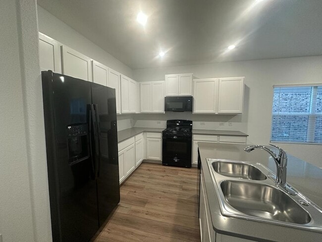 Building Photo - 361 Sonterra Dr
