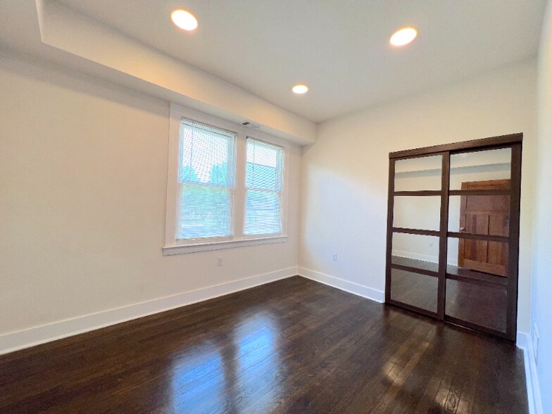 Building Photo - 2835 23rd St