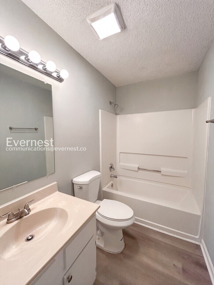 Building Photo - 1228 Capps Hollow Dr