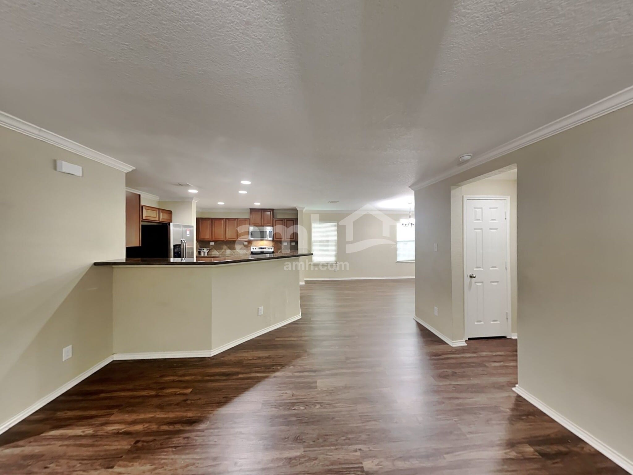 Building Photo - 9054 Canter Horse