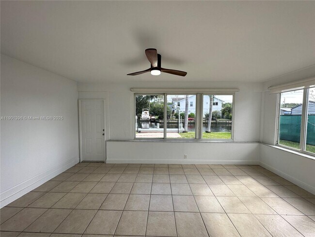 Building Photo - 4500 SW 42nd Terrace