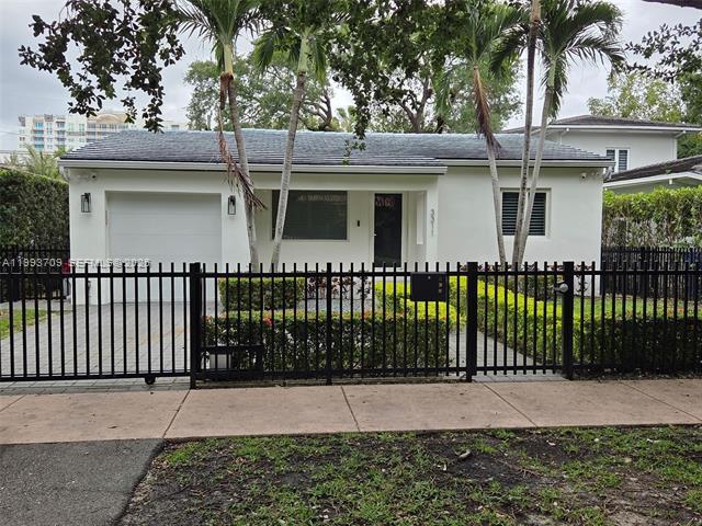 Building Photo - 3311 Monegro St