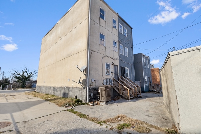 Building Photo - 1005 N Arlington Ave