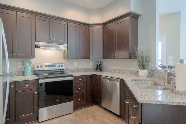 Building Photo - 91 E Main St