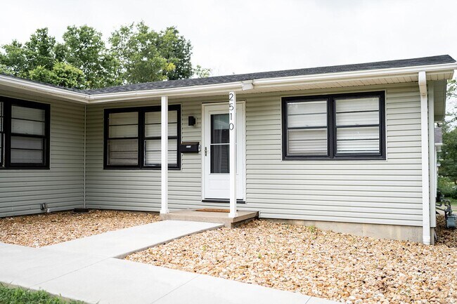 Building Photo - 2510 Braemore Rd