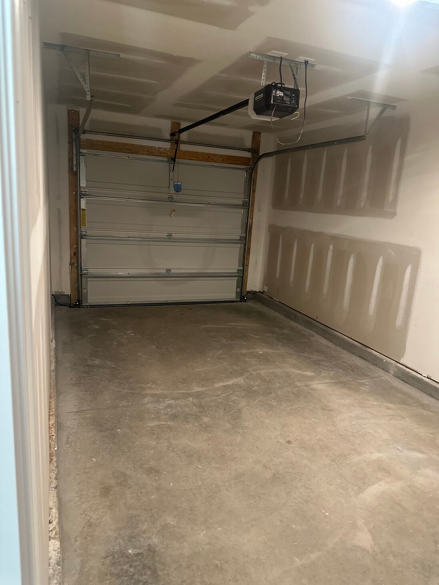 Garage - 4162 High Glen Dr