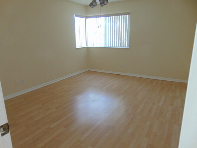 Building Photo - 3186 Via Poinciana