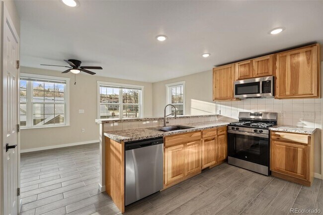 Building Photo - 444 N Spruce St