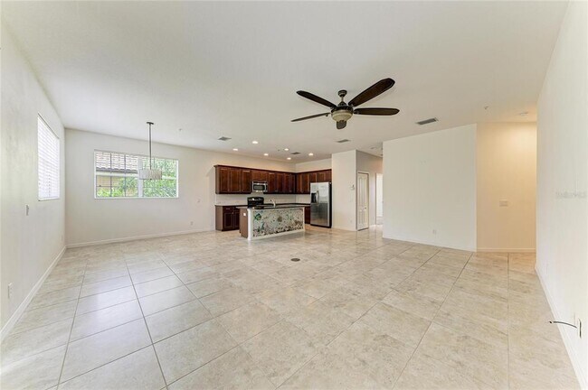 Building Photo - 8143 Miramar Way