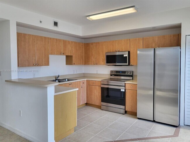 Primary Photo - 119 SW 6th Ave