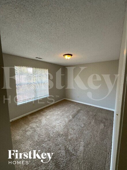 Building Photo - 1809 Black Bear Cir W