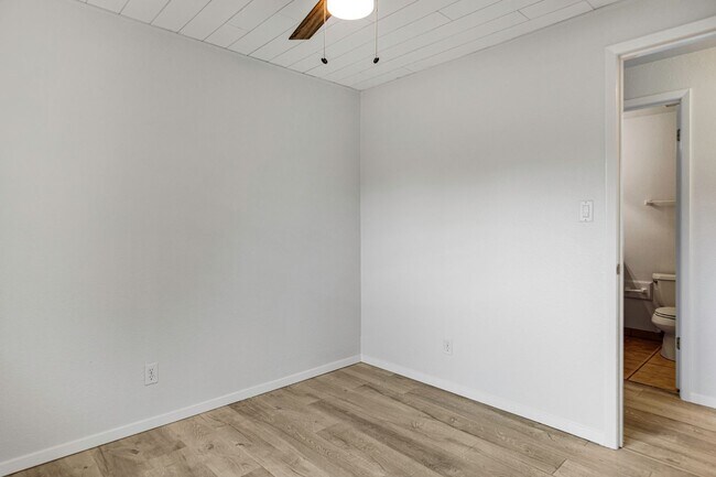 Building Photo - 11030 W Musket St