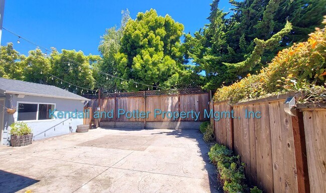 Building Photo - Wonderful 3+ Bed/2 Bath Home in Soquel