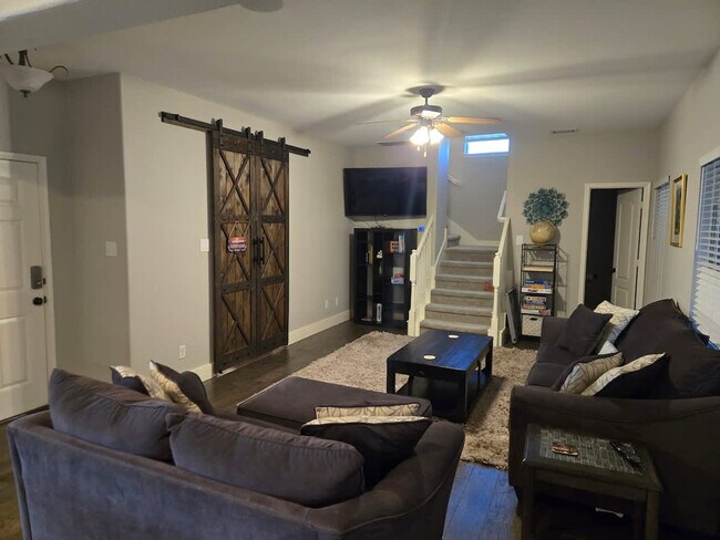 Building Photo - 209 Hardwicke Ln