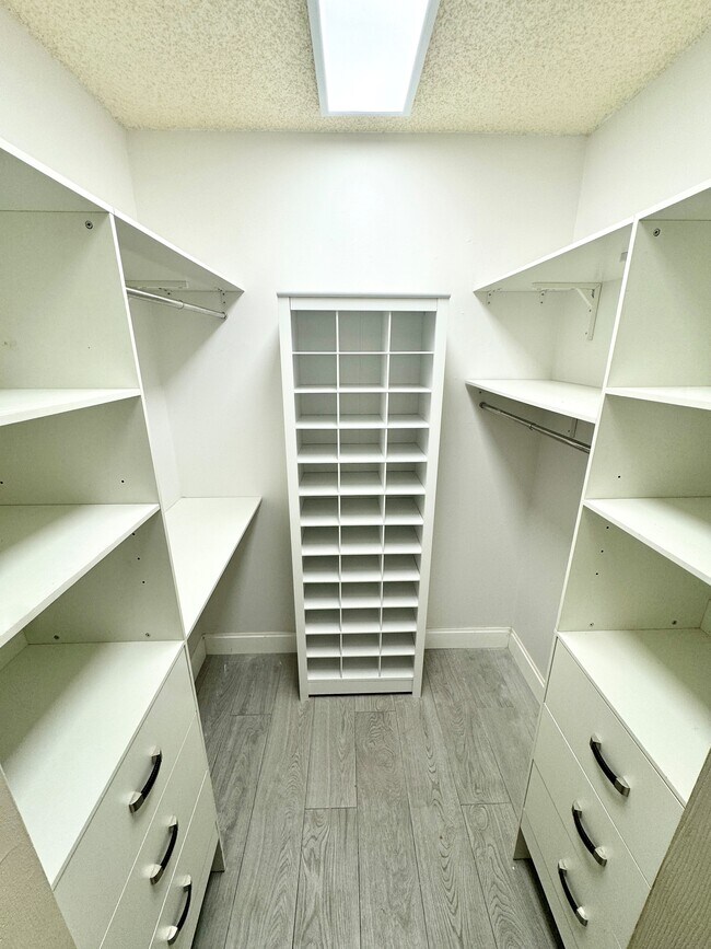 Building Photo - 1523 Gallinule Dr