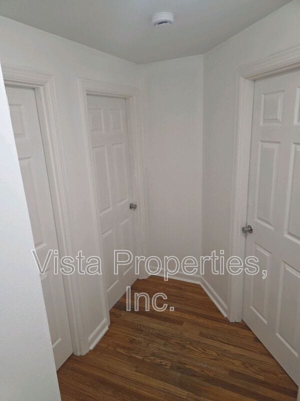 Building Photo - 7802 Columbine Dr