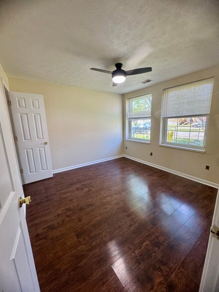 Building Photo - 606 W Sullivan St