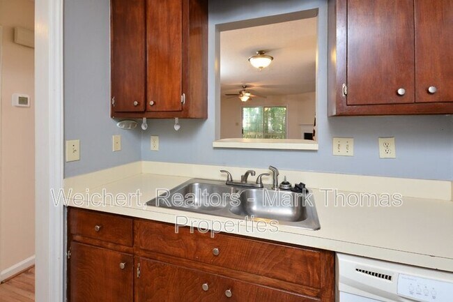 Building Photo - 13 Tarawa Terrace