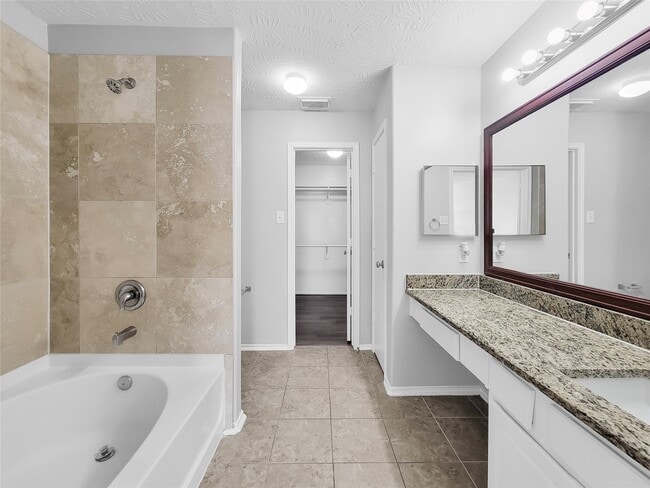 Building Photo - 11422 Moonlight Ridge Dr