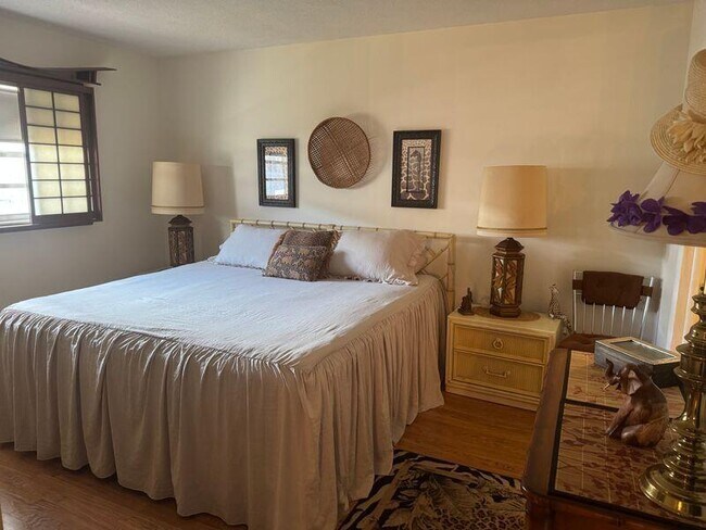 Building Photo - 5401 NW 2nd Ave