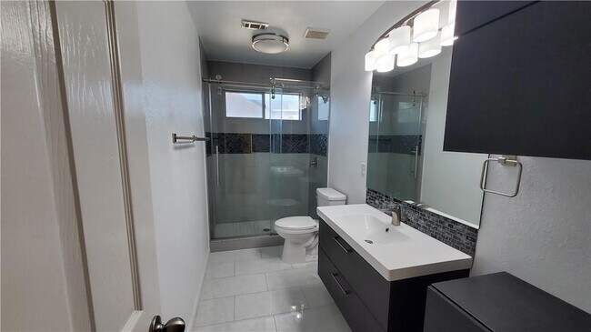 Building Photo - 9421 Lisi Anne Dr