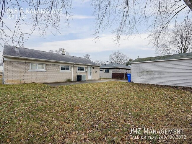 Building Photo - 948 Kalama Ave