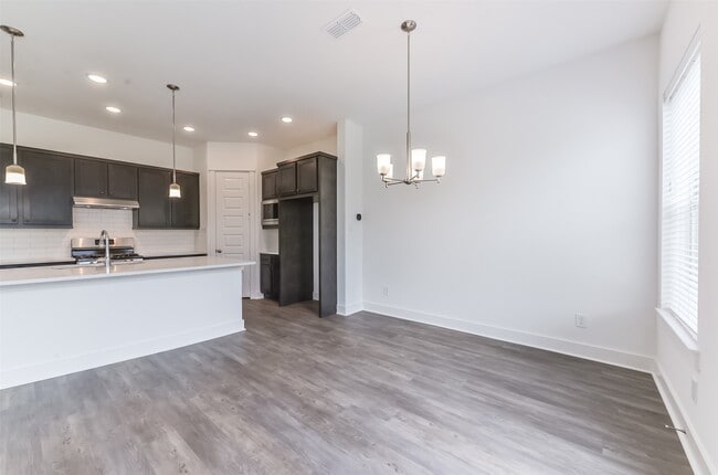 Building Photo - 10916 Keaton Landing Dr