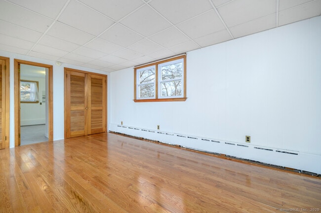 Building Photo - 34 Alpine St