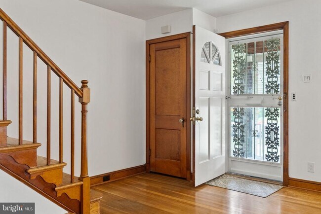 Building Photo - 2216 Good Hope Ct SE