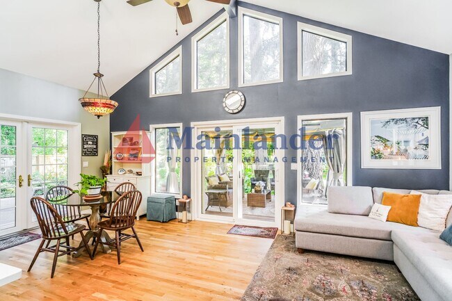 Building Photo - Tastefully Updated Home with a Beautifully...