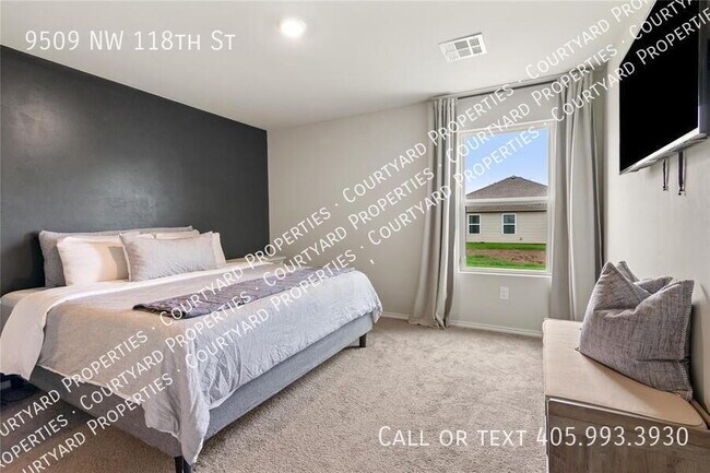 Building Photo - 9509 NW 118th St