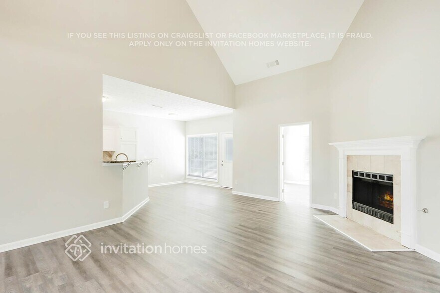 Building Photo - 4240 Autumn Lake Ct