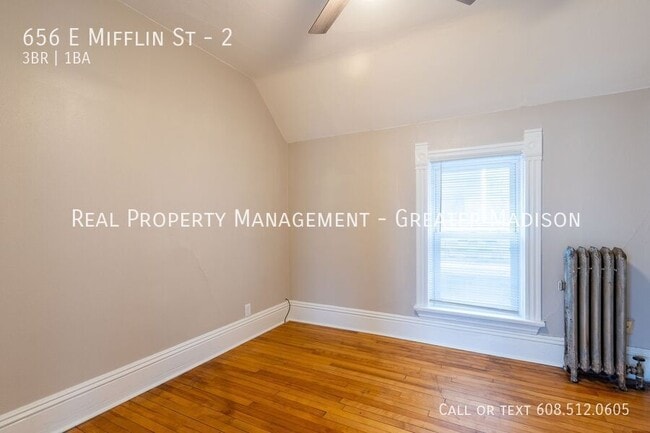 Building Photo - 656 E Mifflin St