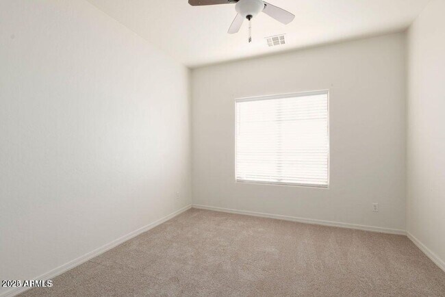 Building Photo - 15433 N 172nd Ln