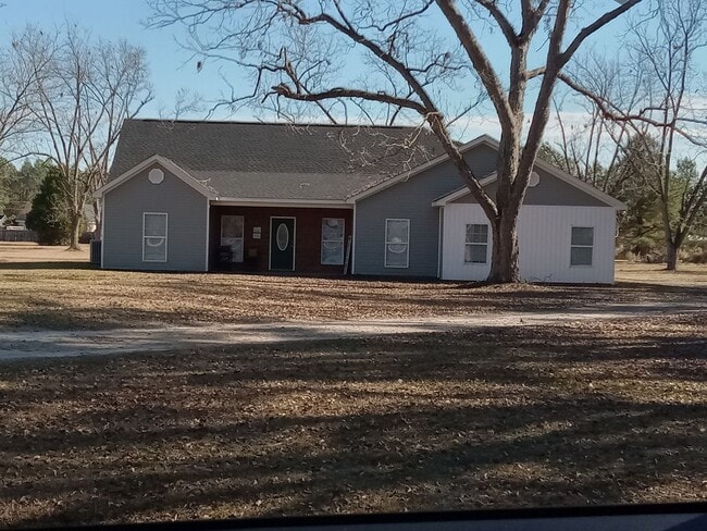 Building Photo - 2816 Brooklet-Leefield Rd