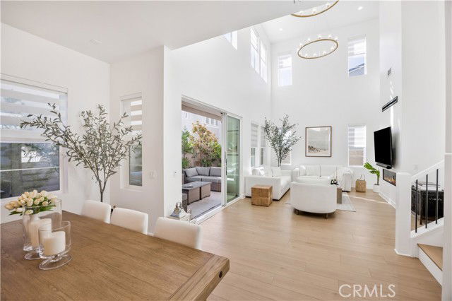 Building Photo - 121 Fremont