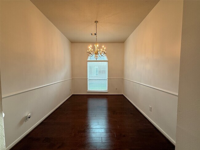 Building Photo - 15615 Lost Maples Dr
