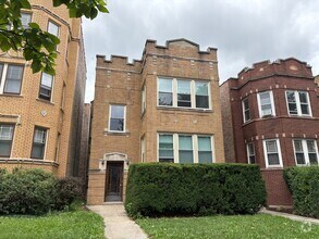 Building Photo - 1406 N Austin Blvd